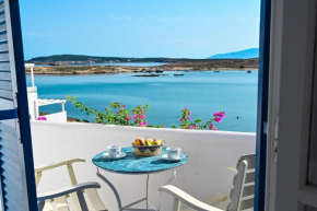Beachfront Bocamviglies Rooms - Naoussa Bespoke View